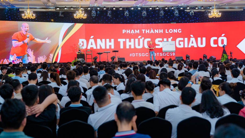 Lớp học Đánh thức sự giàu có của Phạm Thành Long